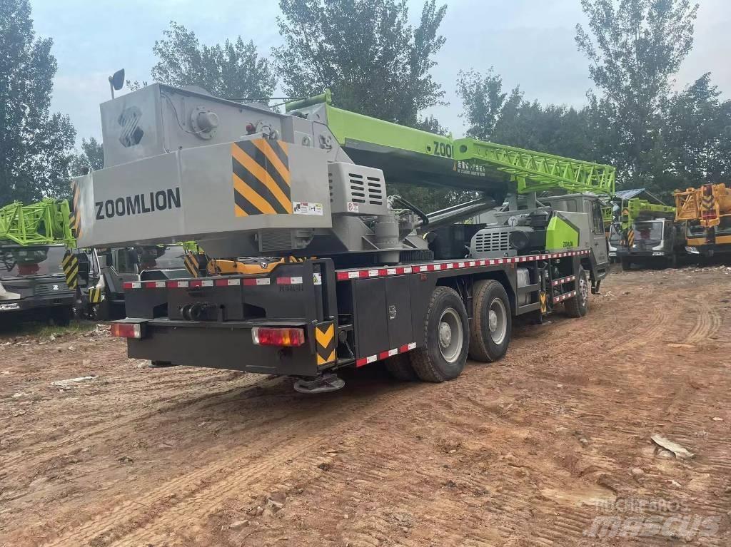 Zoomlion ZTC 500 V Всъдеходни кранове