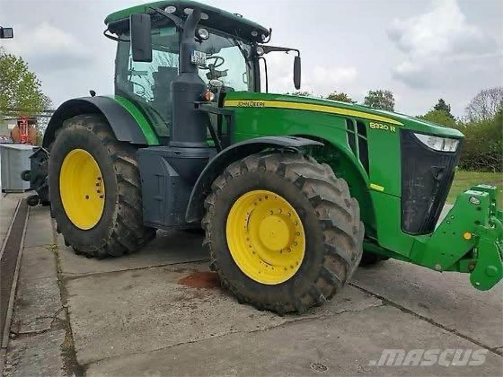 John Deere 8320R Трактори