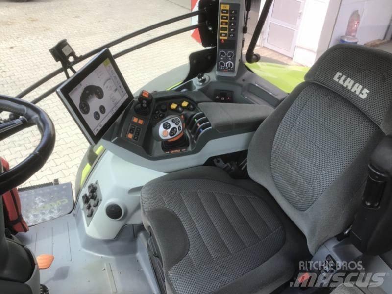CLAAS AXION 870 Трактори