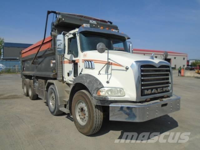 Mack GU813 Самосвал