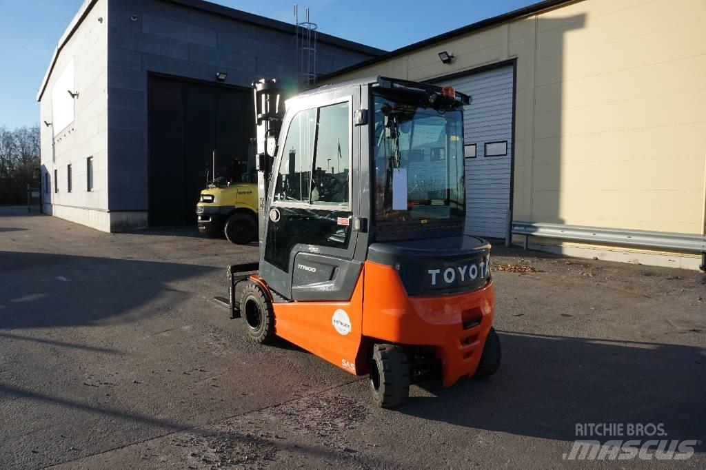 Toyota 9FBM35T Електрически вилични кари-повдигачи