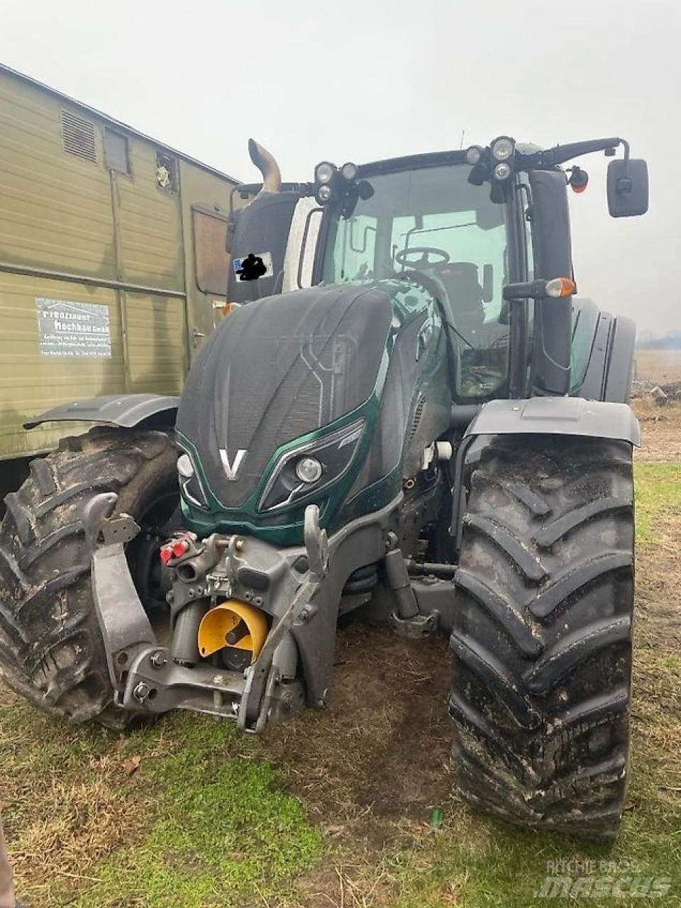 Valtra T 174 E Трактори