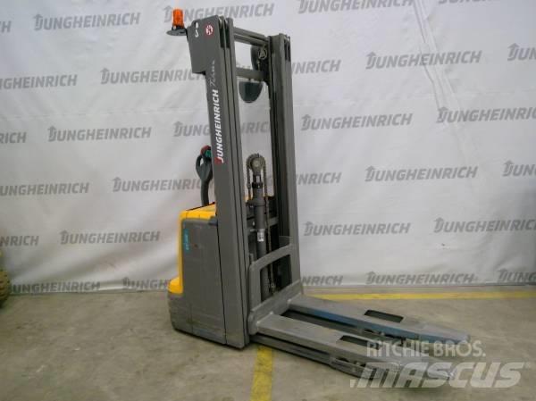 Jungheinrich EJC 216 Колички високоповдигачи с теглич