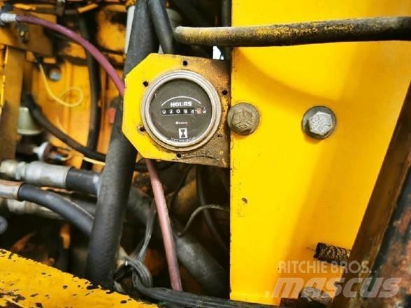 Load Lifter 2214-3 Камиони за херавни местности
