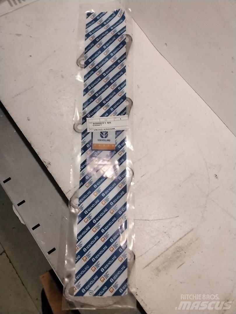 Ford 83999221 NH Двигатели