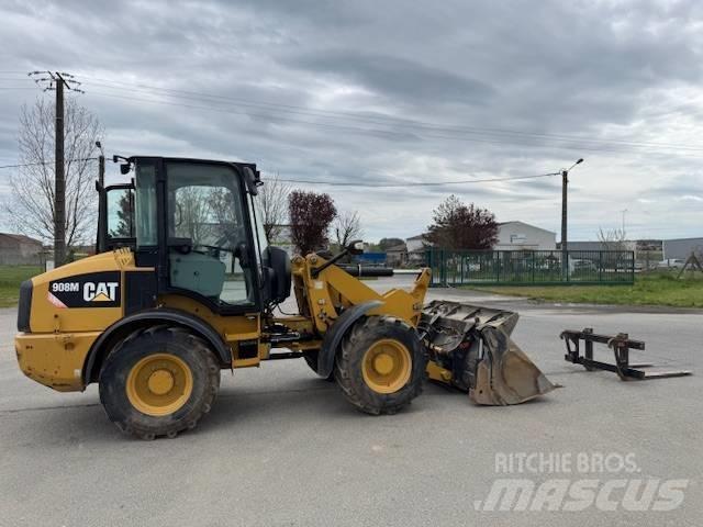 CAT 908 M Колесни товарачи