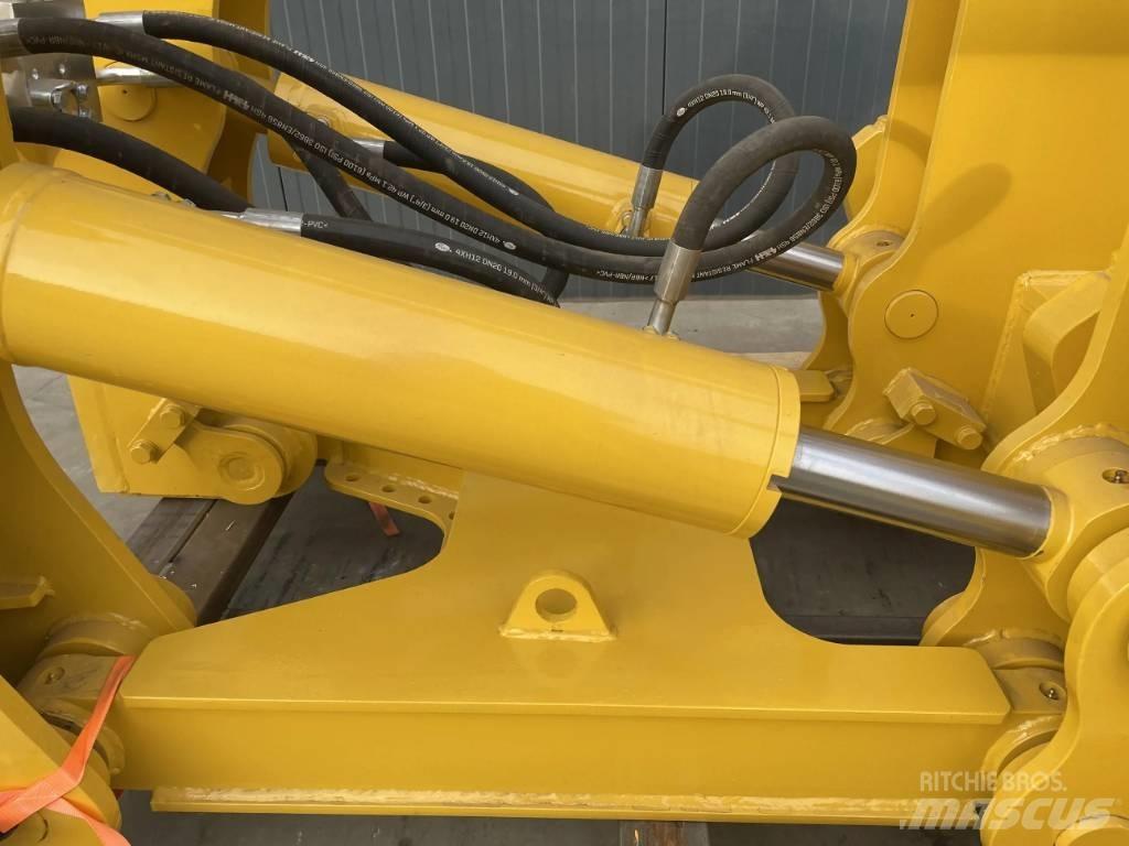 Komatsu D85 Скарификатор