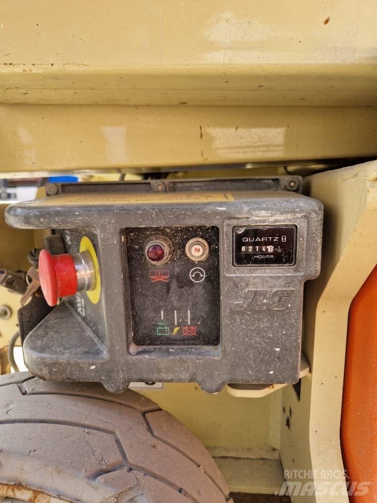 JLG ES 1932 Ножични работни платформи