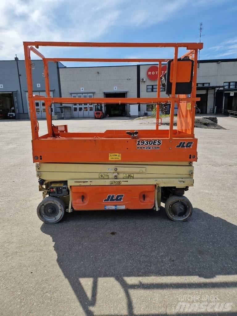 JLG ES 1932 Ножични работни платформи