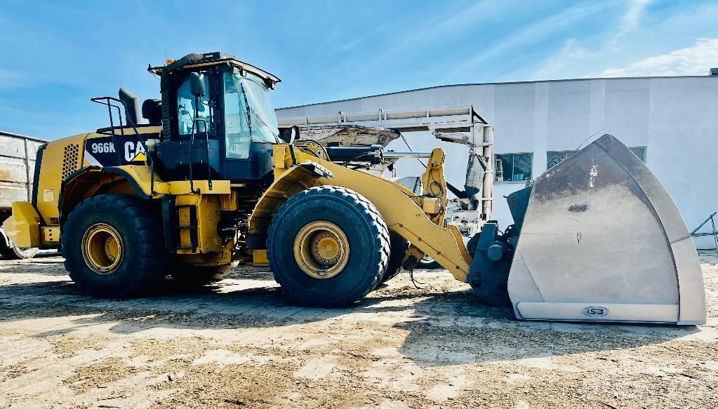 CAT 966K Колесни товарачи