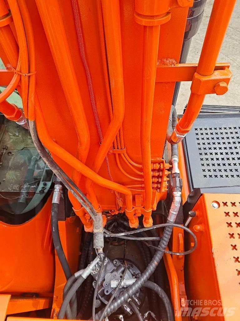 Doosan DX 225 LC-9c Верижен екскаватор