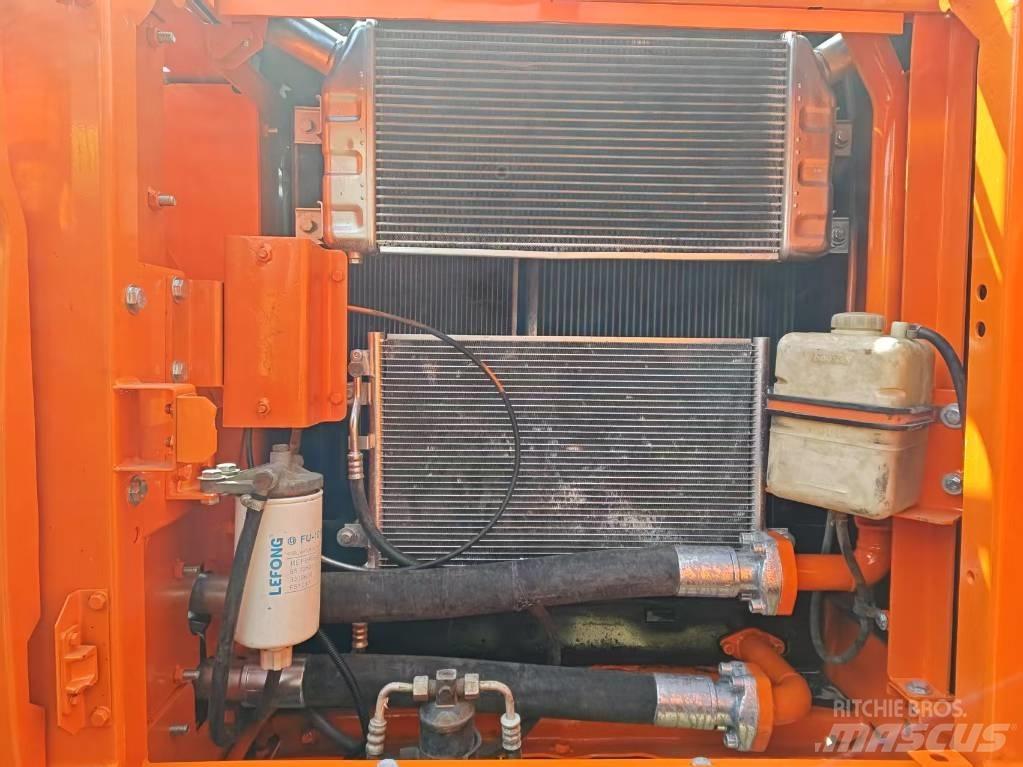 Doosan DX 225 LC-9c Верижен екскаватор