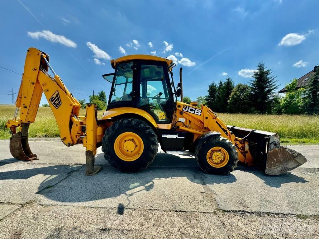 JCB 3CX Товарач със заден ексватор