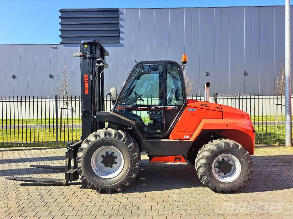 Manitou M 50-4 Камиони за херавни местности