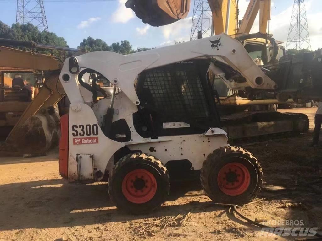 Bobcat S 300 Мини товарачи
