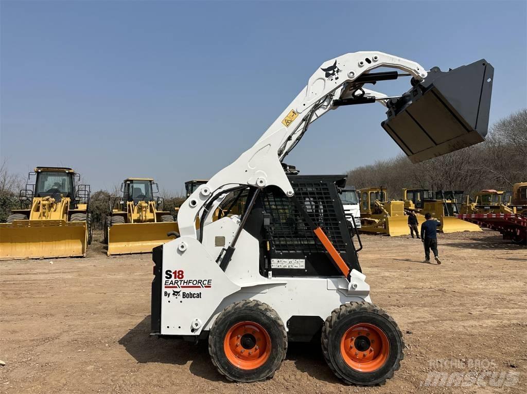 Bobcat S 18 Мини товарачи

