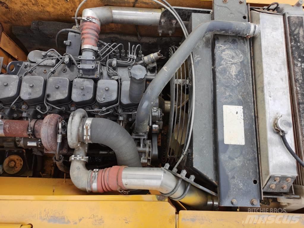 Hyundai R225LC-7 Верижен екскаватор