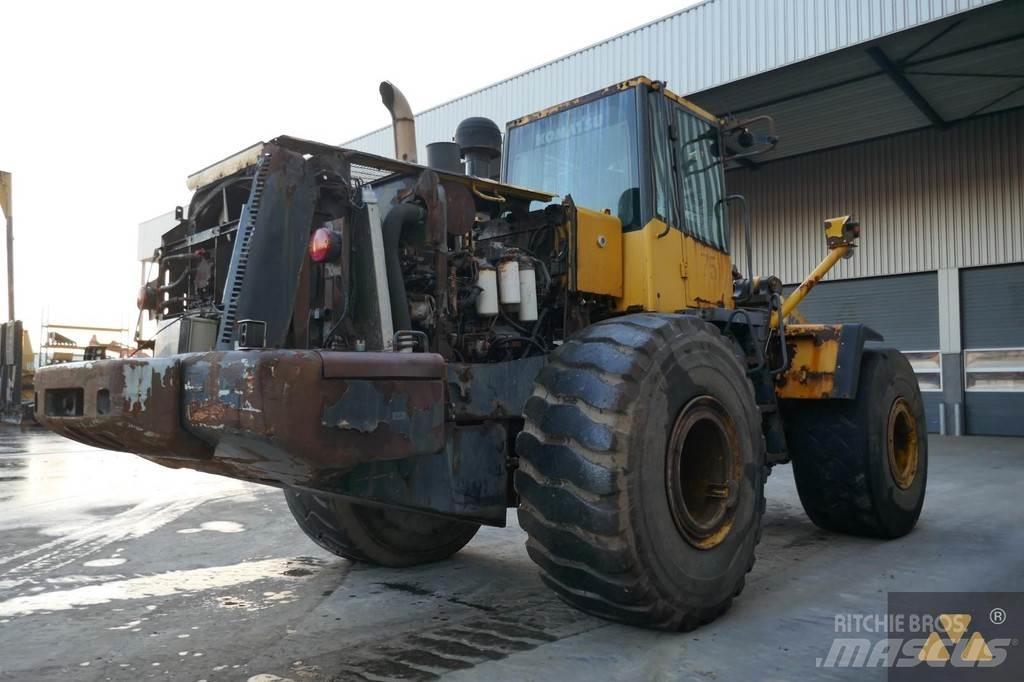 Komatsu WA470-6 Колесни товарачи