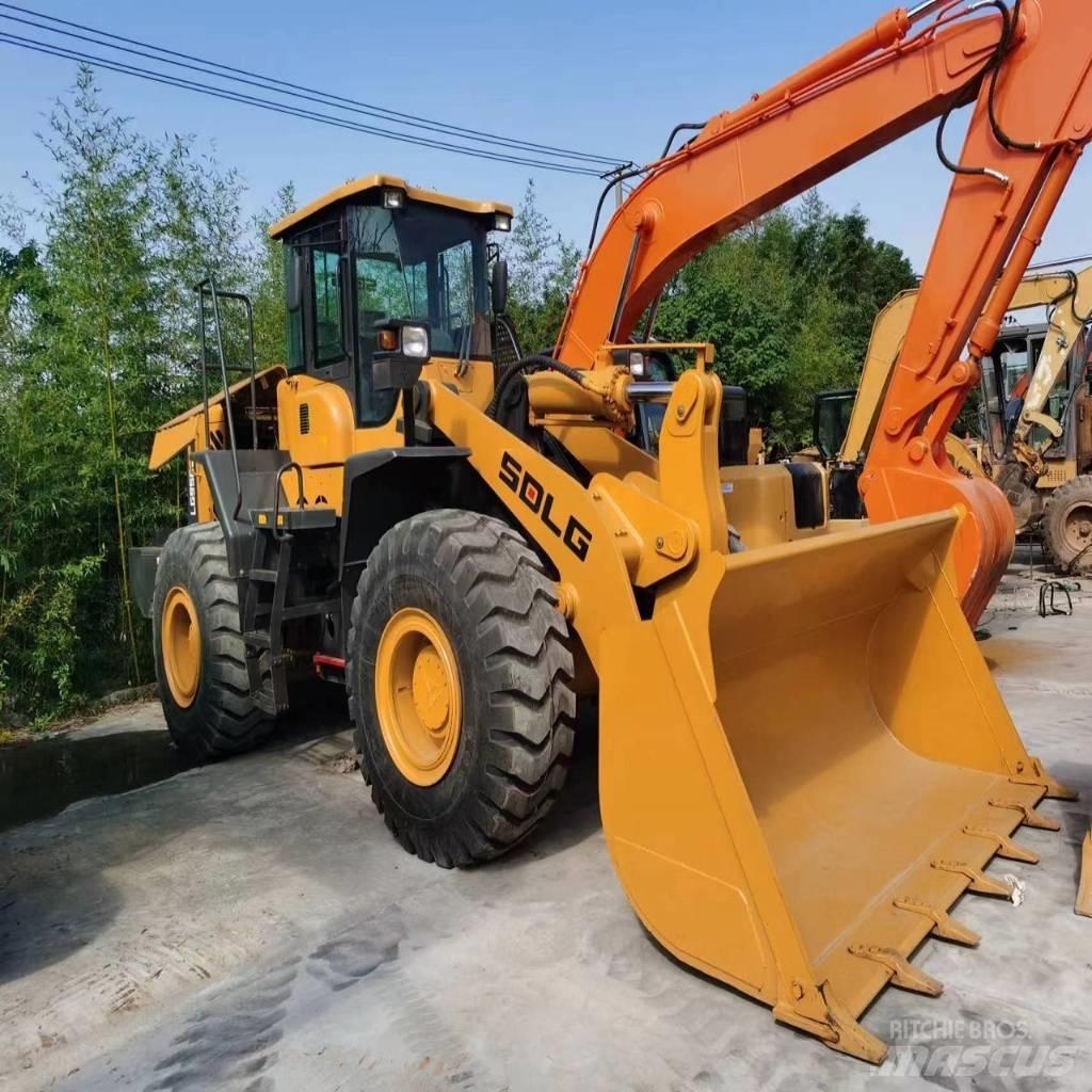 SDLG 956L Колесни товарачи