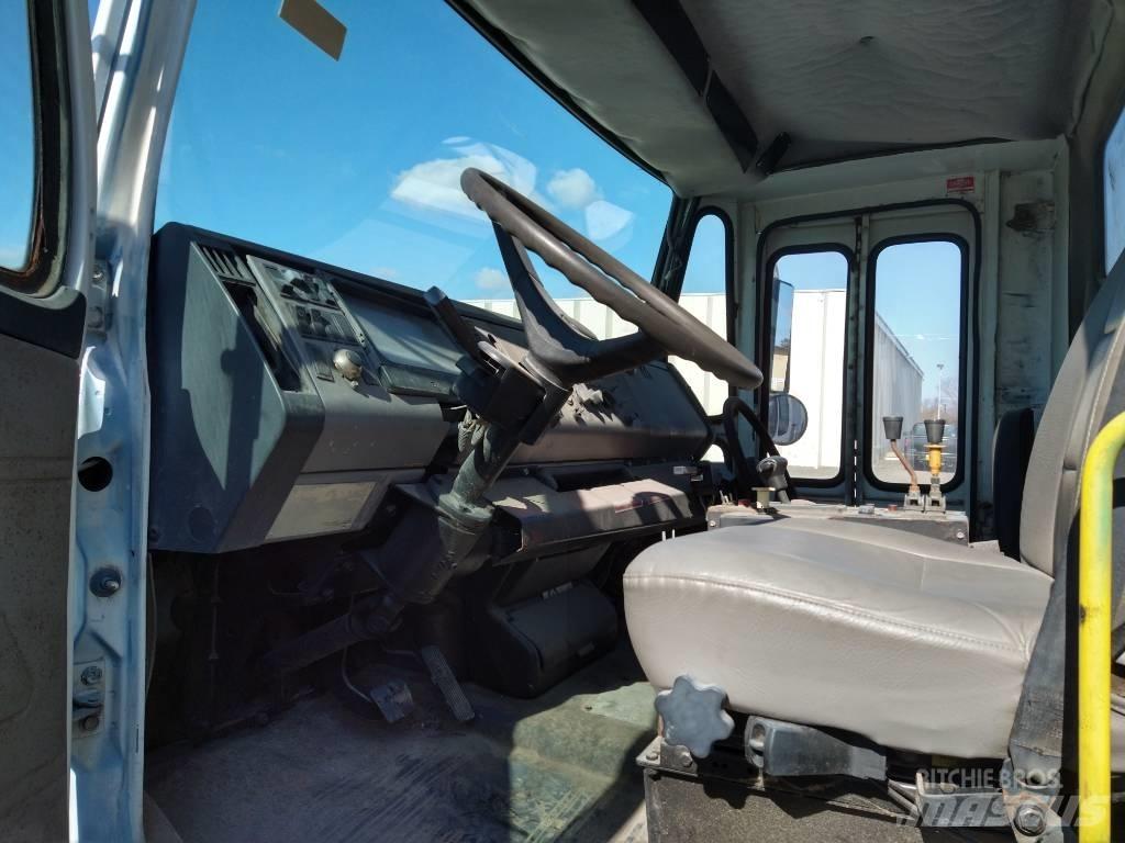 Freightliner FL80 Камиони за отпадъци
