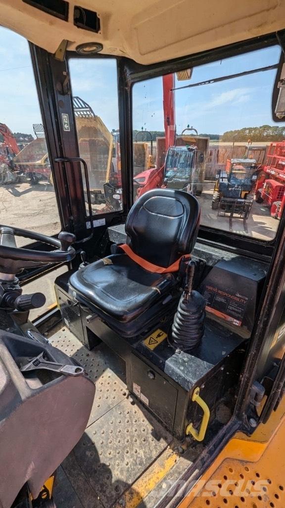 JCB 9TFT Странични самосвали