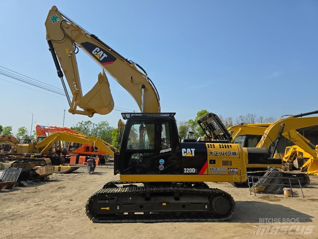 CAT 320D2 Верижен екскаватор