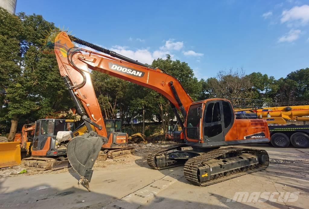 Doosan DX 300 LC Верижен екскаватор