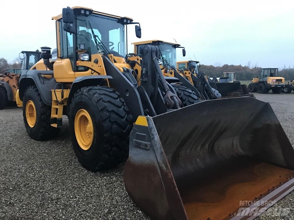 Volvo L120H Колесни товарачи