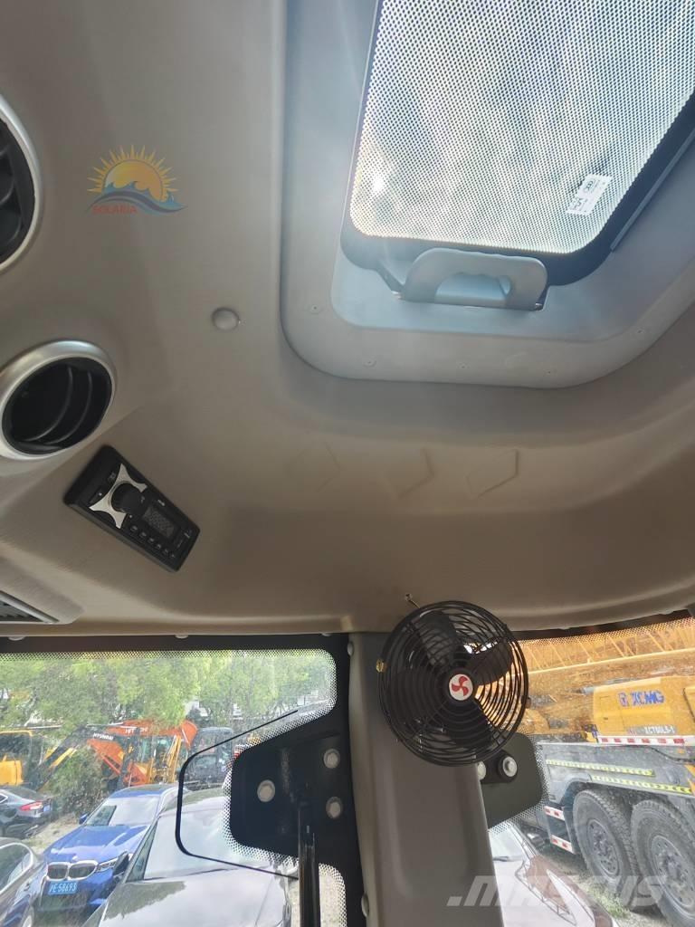 CAT 420 F Товарач със заден ексватор