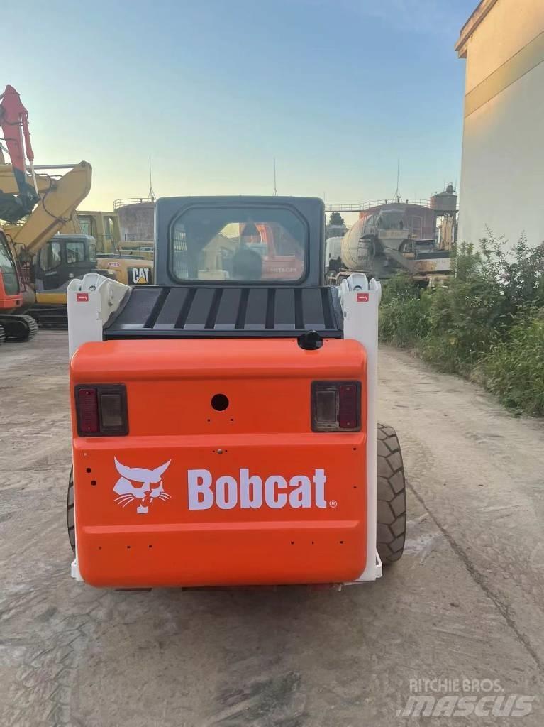 Bobcat S 130 Мини товарачи
