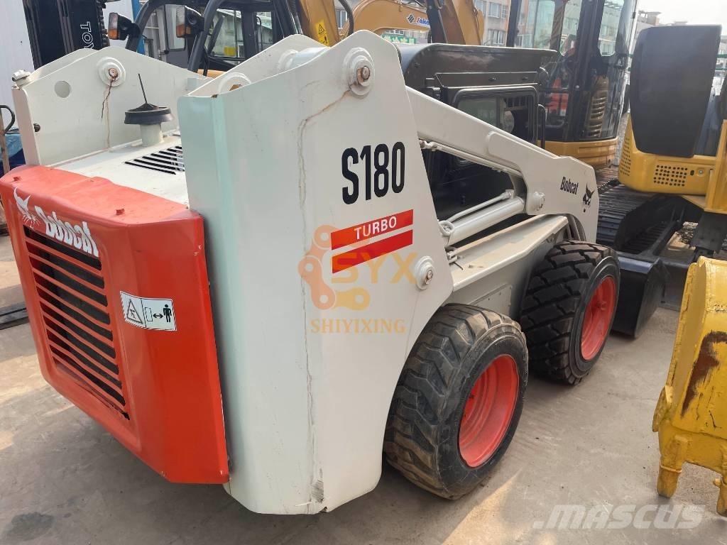 Bobcat S180 Мини товарачи
