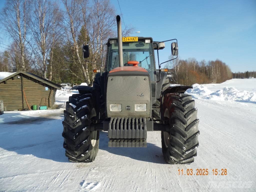 Valtra Valmet 8400 Трактори