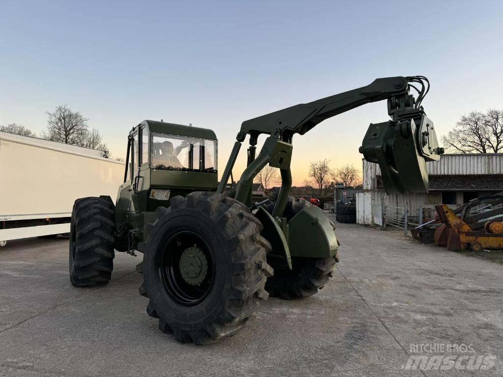 Clark Ranger 667C Скидери
