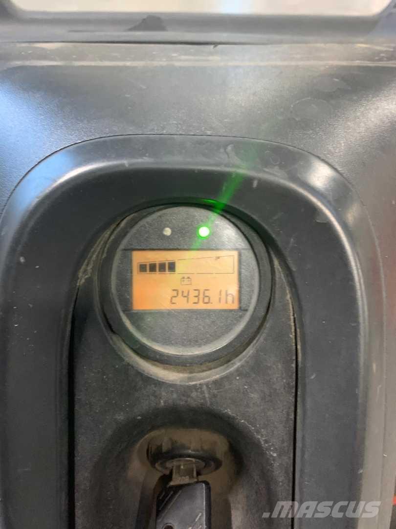 Linde T20 Колички високоповдигачи с теглич