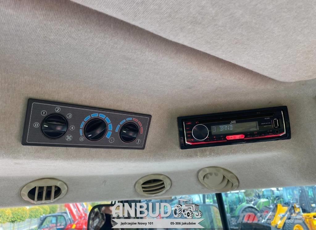 Massey Ferguson 7616 Трактори