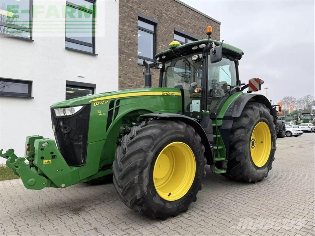 John Deere 8370 r Трактори