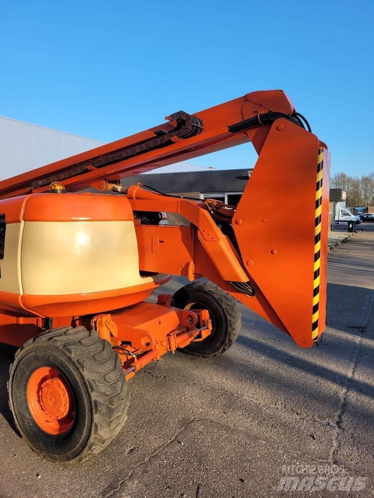 JLG 600 AJ Телескопични повдигачи

