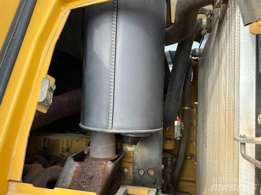 CAT 963 D Верижен товарач
