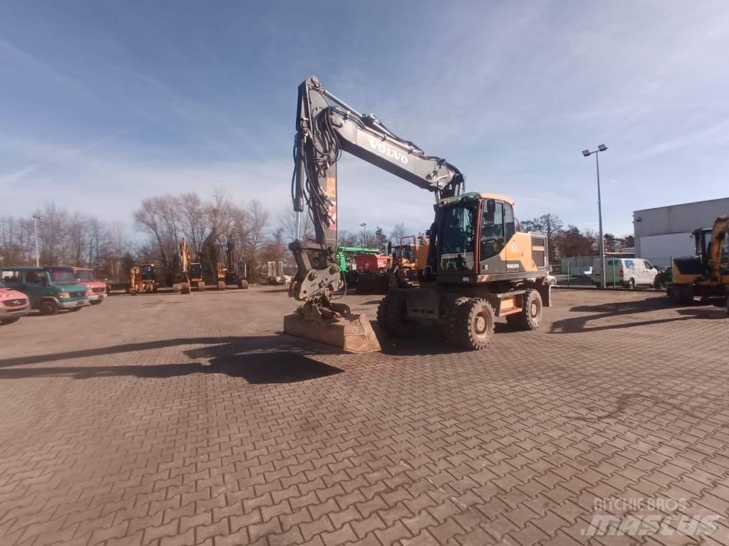Volvo EW 180 E Колесни екскаватори