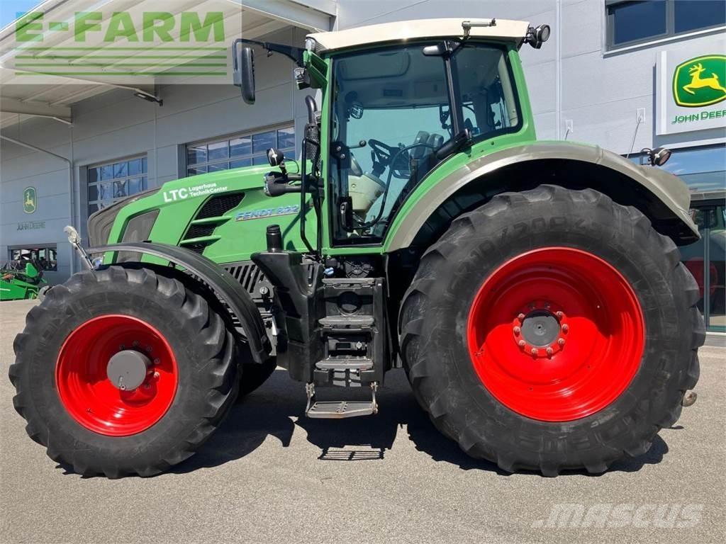 Fendt 822 Vario Трактори