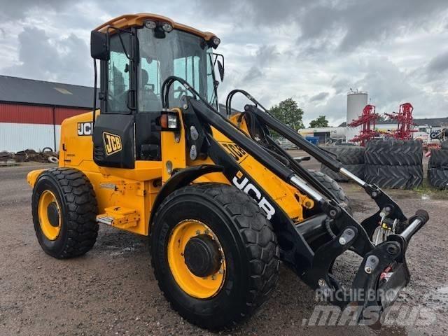 JCB 416 HT Колесни товарачи