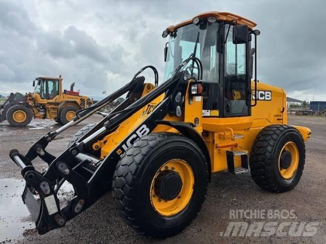 JCB 416 HT Колесни товарачи