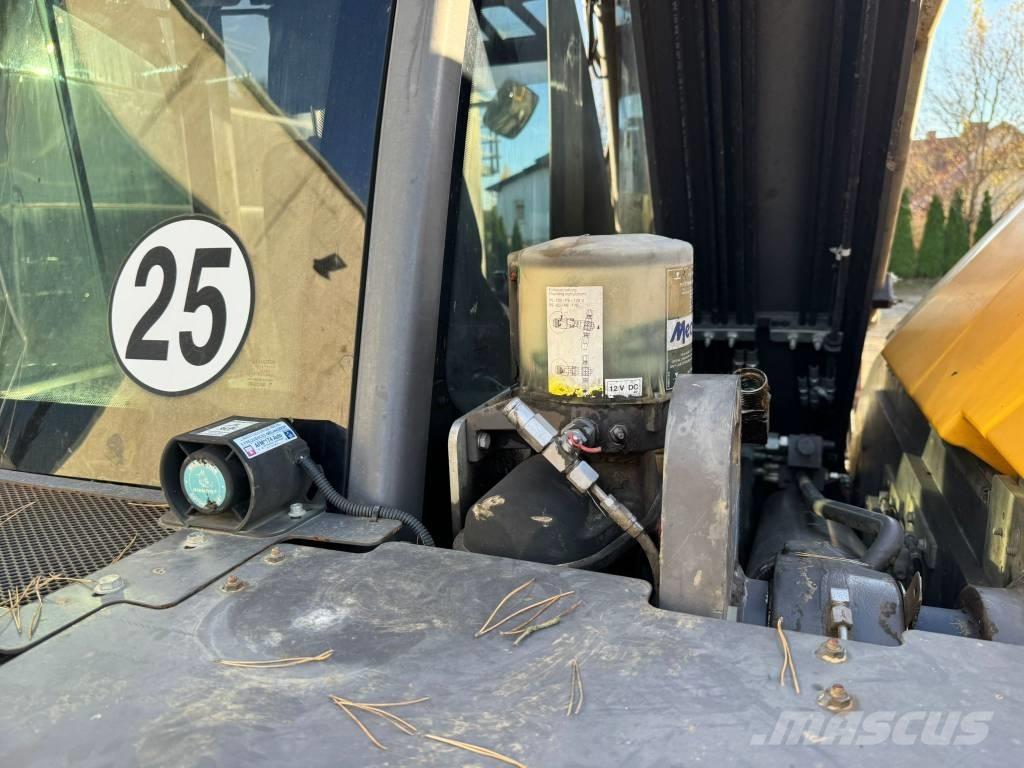 Mecalac 15 MWR Колесни екскаватори