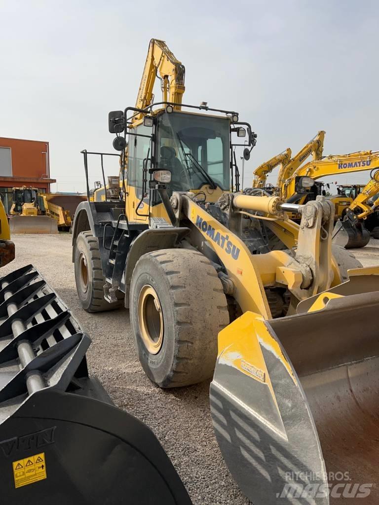 Komatsu WA 380-8 Колесни товарачи