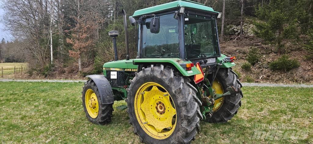 John Deere 2650 Трактори