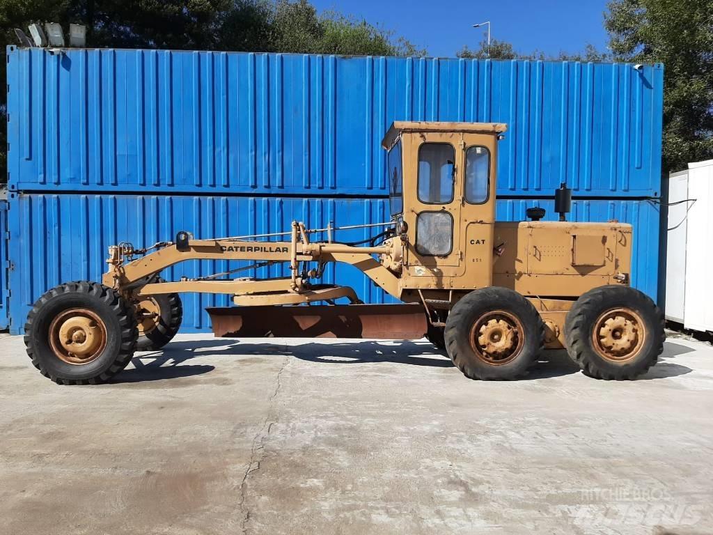 CAT 120 Грейдери