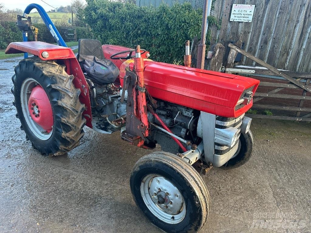 Massey Ferguson 135 Трактори