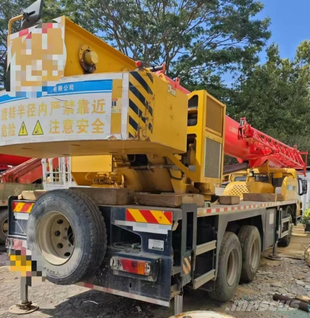 Sany STC250S Всъдеходни кранове