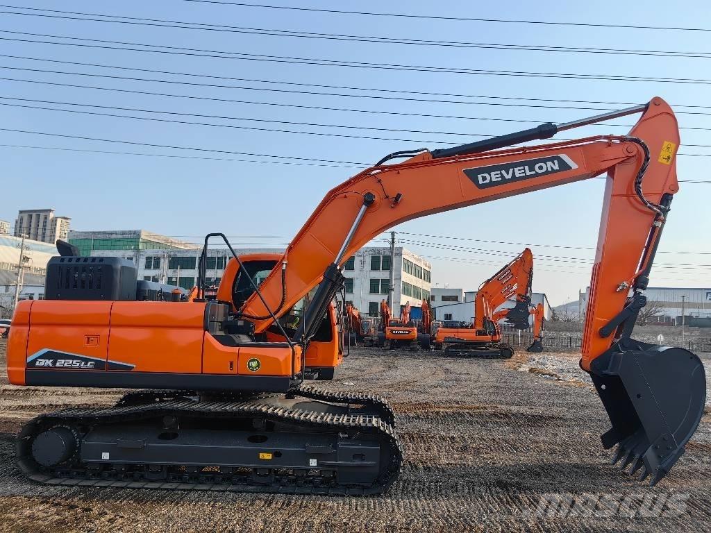 Doosan DX225 Верижен екскаватор