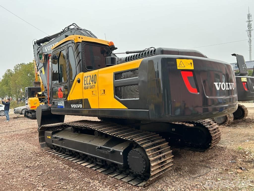 Volvo EC 240 Верижен екскаватор